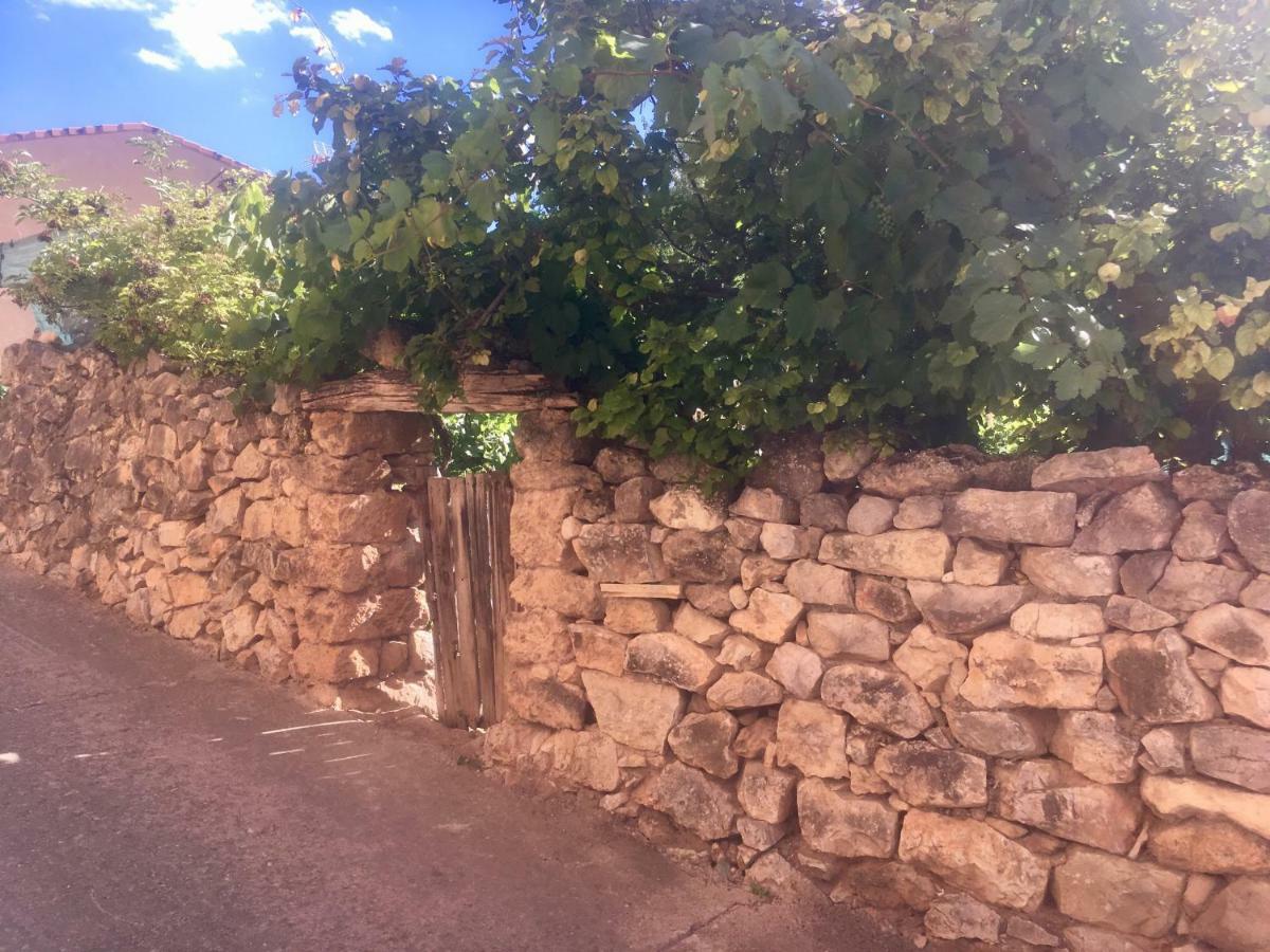Apartamento Rural La Cascada De Calmarza Екстер'єр фото
